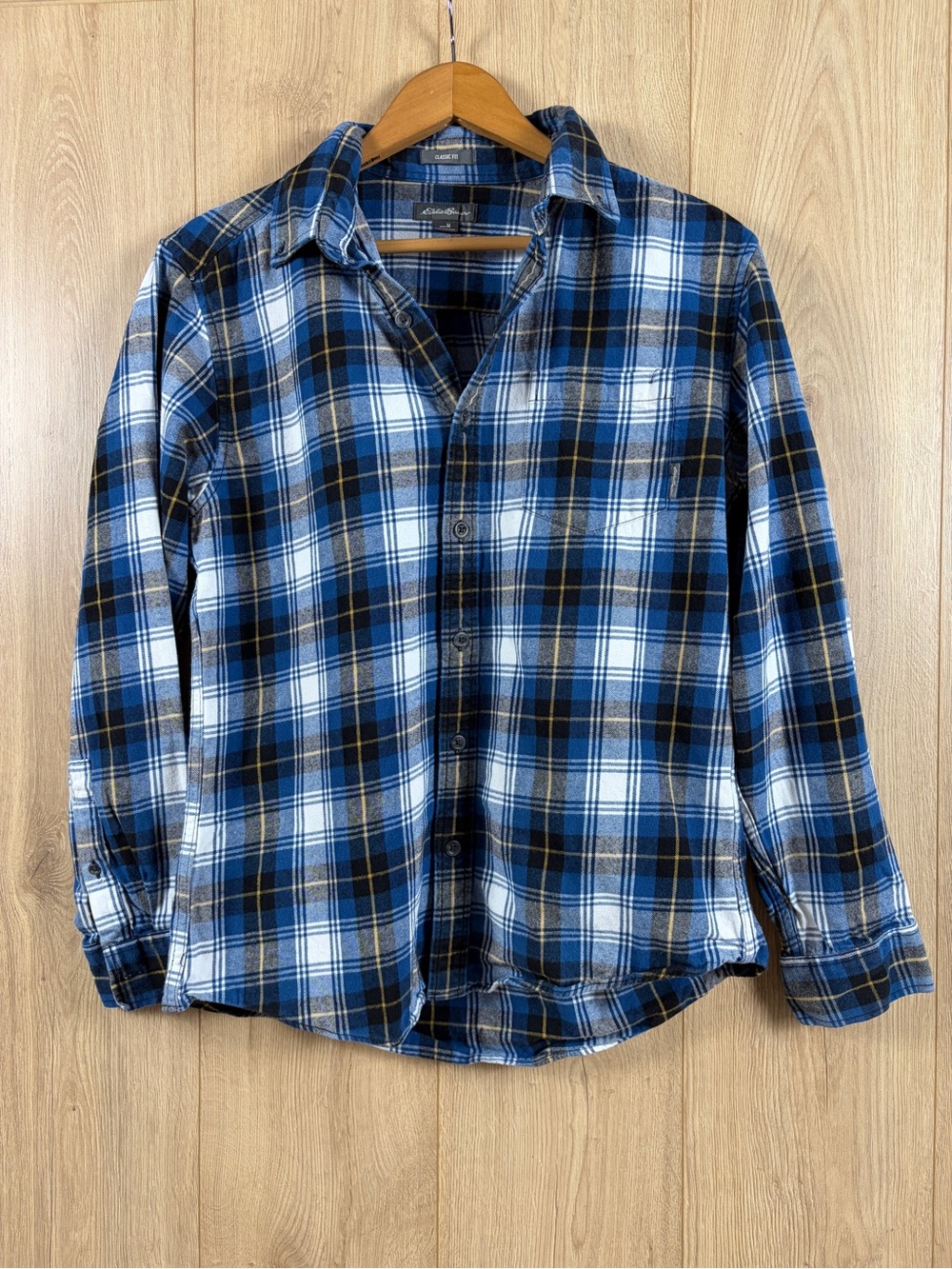 Men's Eddie Bauer Classic-Fit Button-Down Shirt MEDIUM